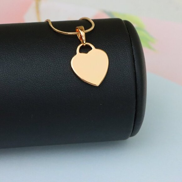 "Minimalist Heart Shaped Rose Gold Pendant with Polished Finish, XPPT1533 - Picture 7 of 13